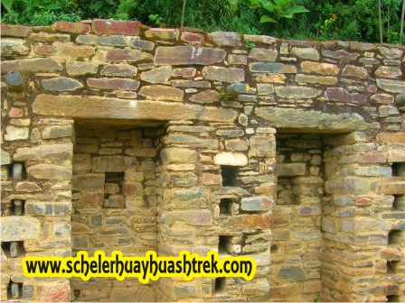 Urnas en Choquequirao